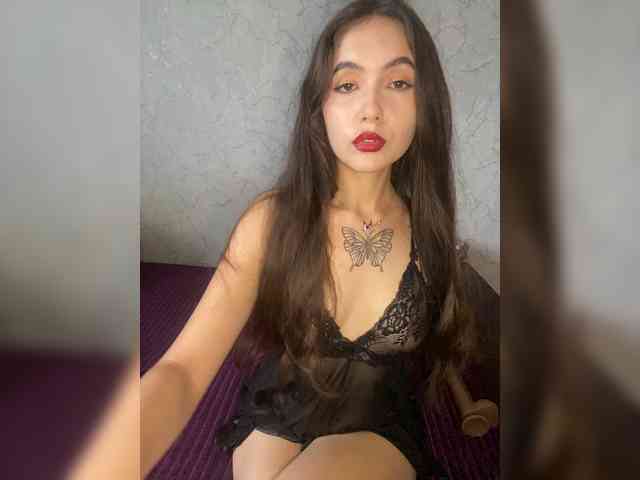 kiskamaaaaa webcam