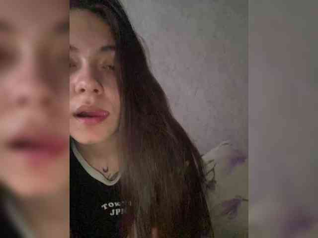 kiskamaaaaa webcam