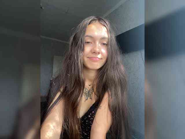 kiskamaaaaa webcam