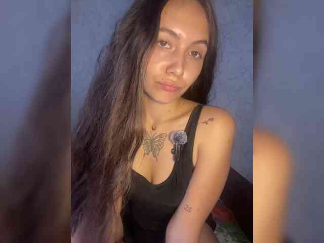kiskamaaaaa webcam