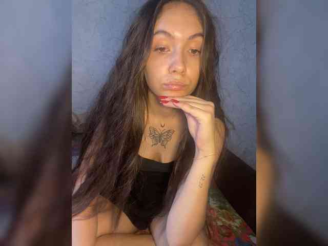 kiskamaaaaa webcam