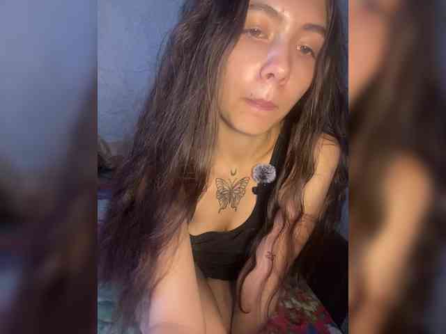 kiskamaaaaa webcam