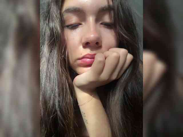 kiskamaaaaa webcam