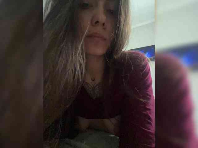 kiskamaaaaa webcam