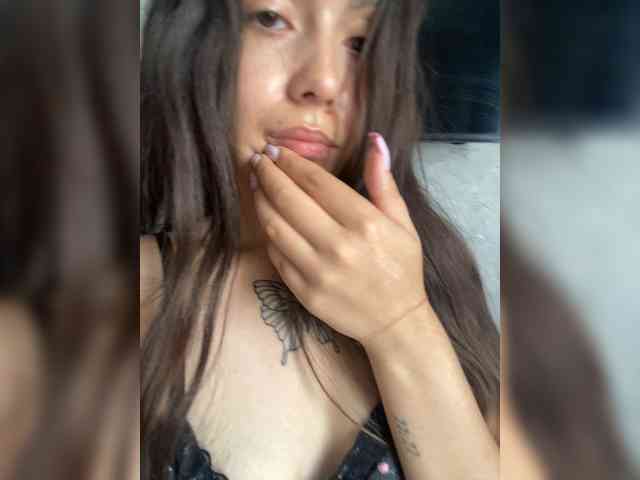 kiskamaaaaa webcam