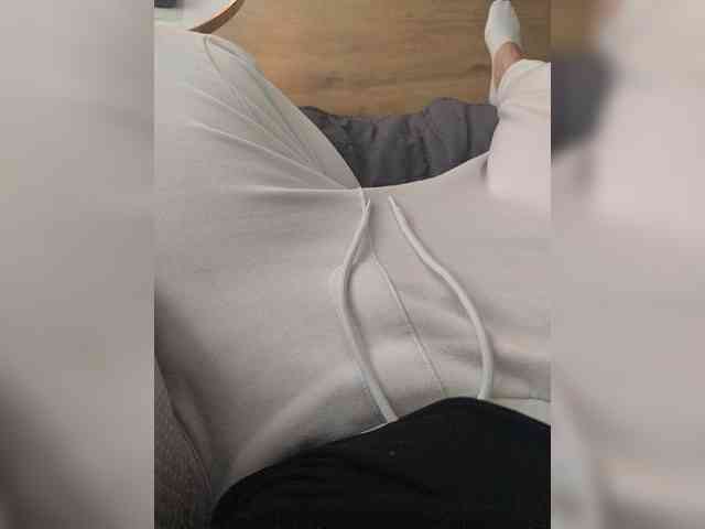 NaughtyTwo webcam