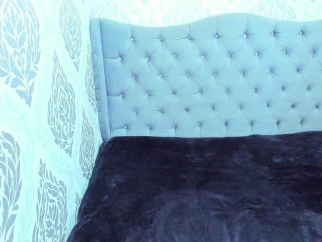 LillyEvans live cam on BongaCams