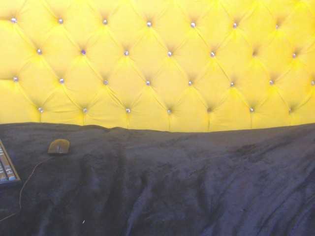 LillyEvans live cam on BongaCams