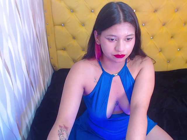 LillyEvans live cam on BongaCams