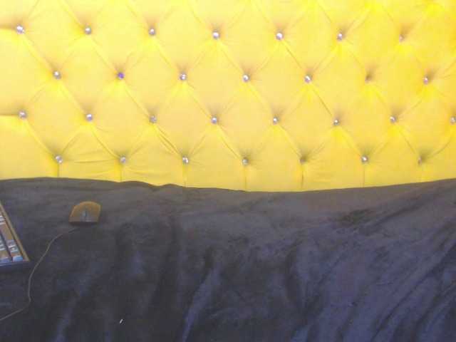LillyEvans live cam on BongaCams
