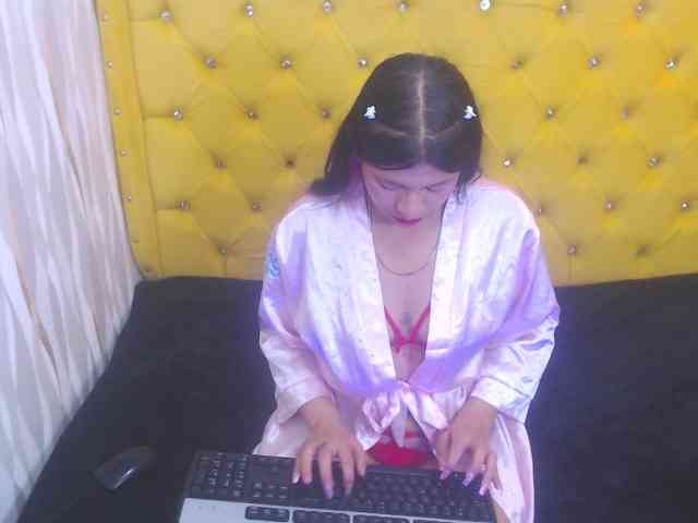 LillyEvans webcam