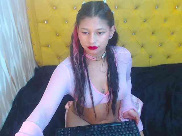 LillyEvans webcam