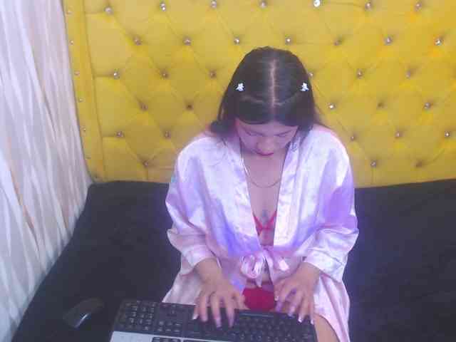 LillyEvans webcam