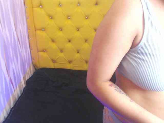 LillyEvans webcam