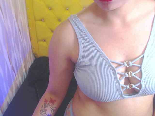 LillyEvans webcam