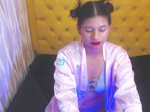 LillyEvans webcam