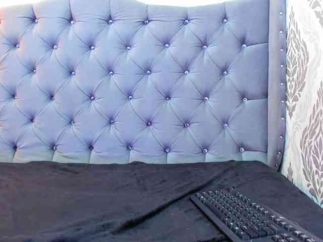 LillyEvans webcam