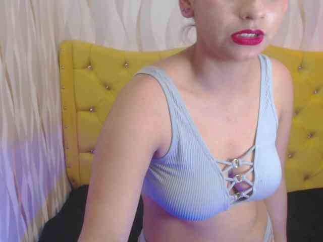 LillyEvans webcam