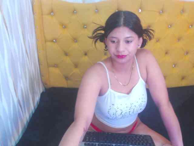 LillyEvans webcam