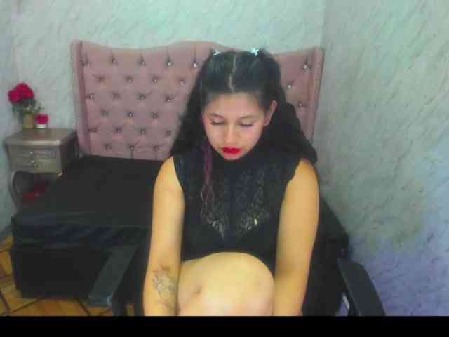 LillyEvans webcam