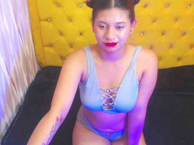 LillyEvans webcam