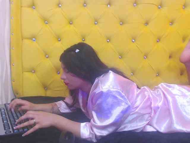 LillyEvans webcam