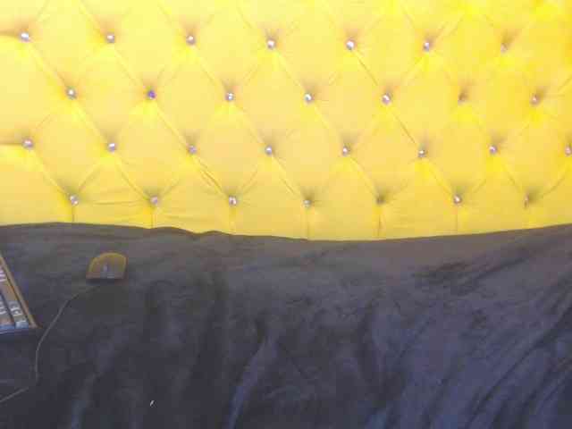 LillyEvans webcam
