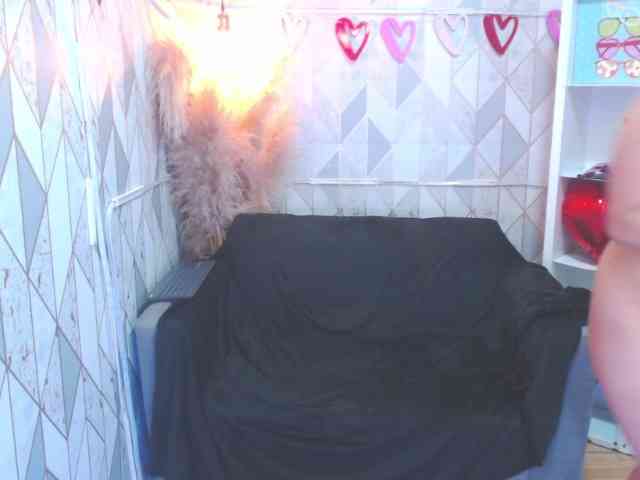 LillyEvans webcam