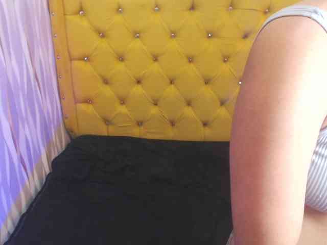 LillyEvans webcam