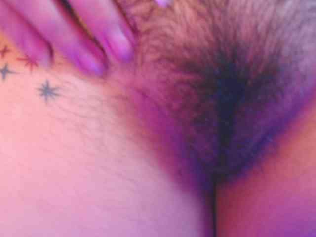 LillyEvans webcam