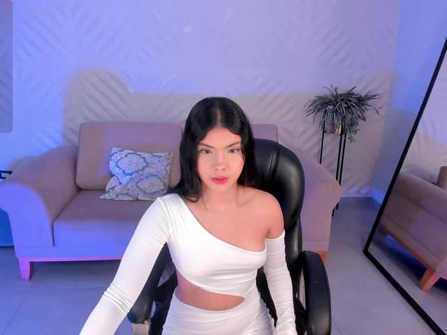 MiaLaurence