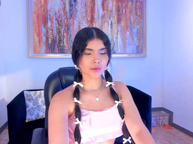 MiaLaurence live cam on BongaCams