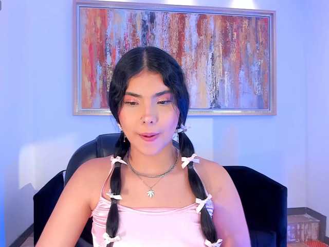 MiaLaurence live cam on BongaCams