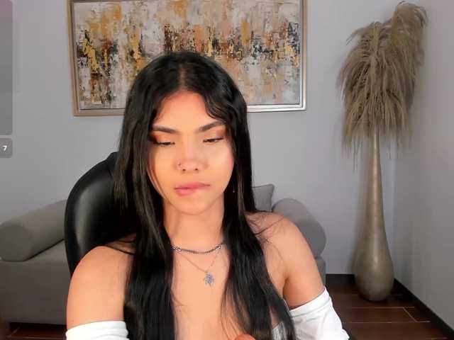 MiaLaurence live cam on BongaCams