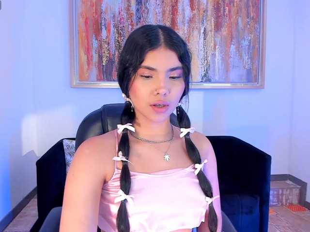 MiaLaurence live cam on BongaCams