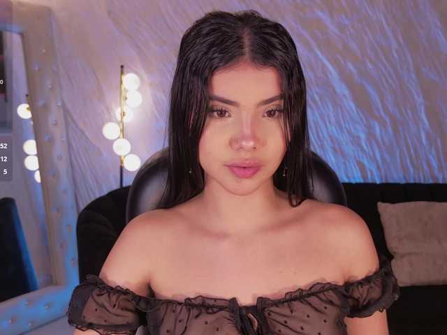 MiaLaurence