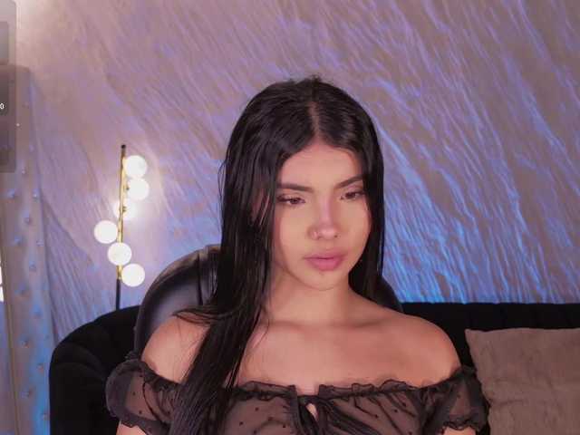 MiaLaurence live cam on BongaCams