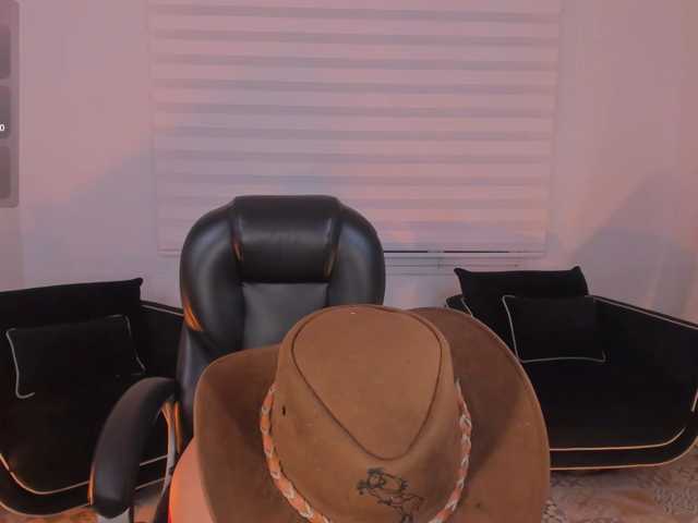 MiaLaurence live cam on BongaCams