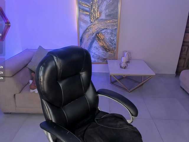 MiaLaurence live cam on BongaCams