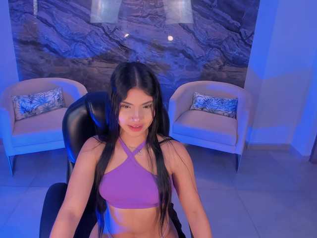MiaLaurence live cam on BongaCams