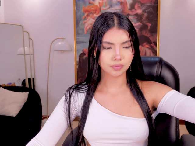 MiaLaurence