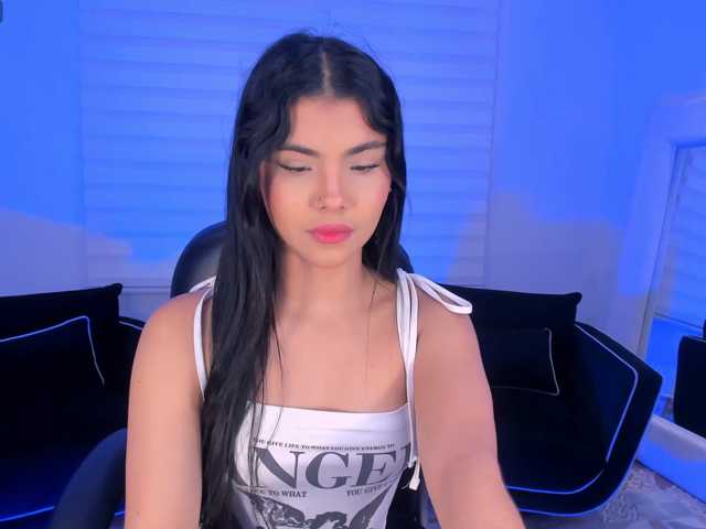 MiaLaurence