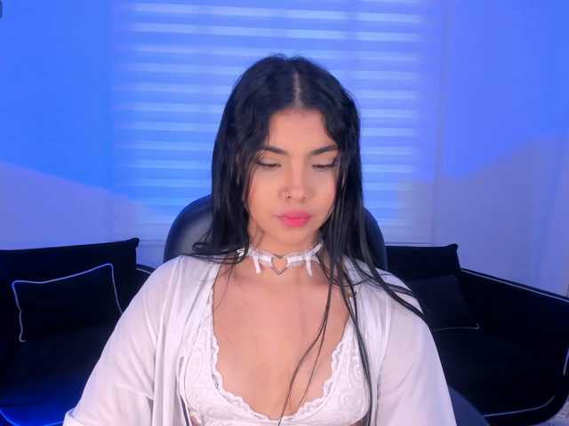 MiaLaurence
