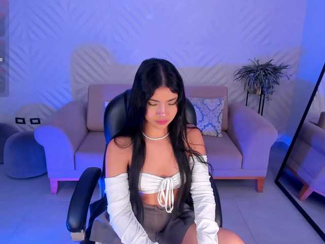 MiaLaurence live cam on BongaCams