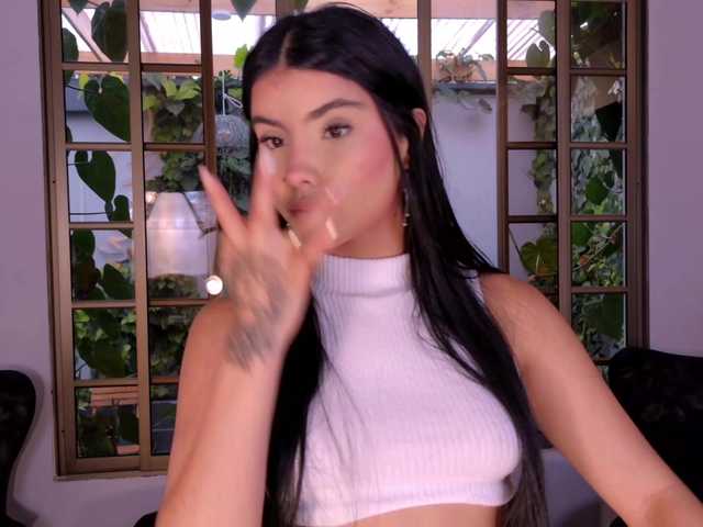 MiaLaurence
