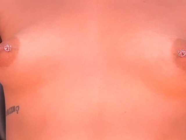 MiaLaurence