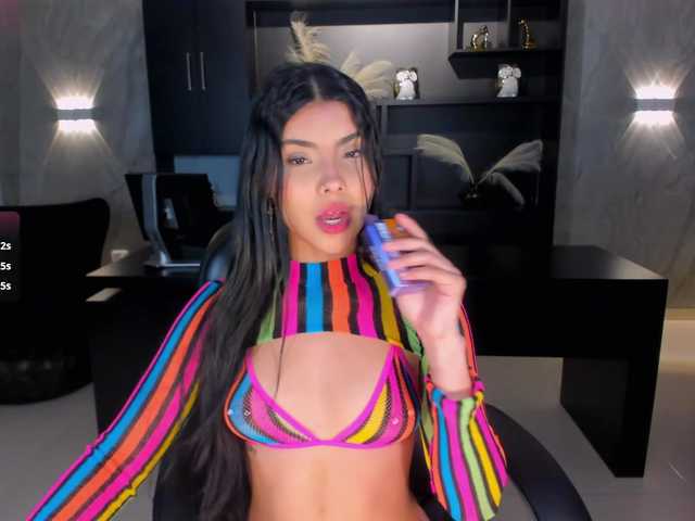 MiaLaurence live cam on BongaCams