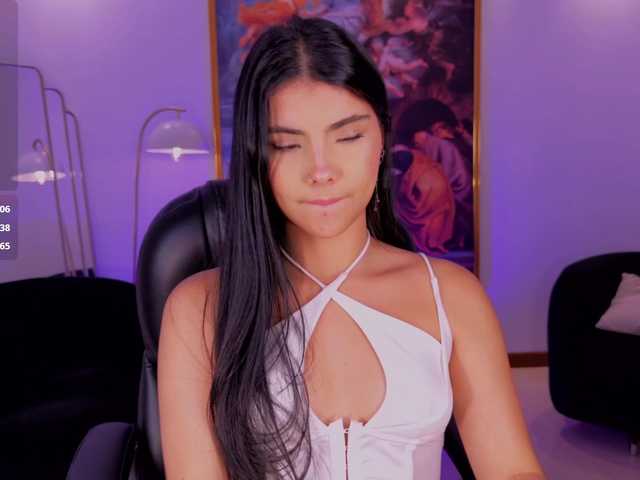 MiaLaurence
