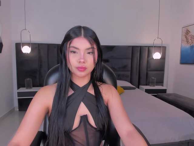 MiaLaurence