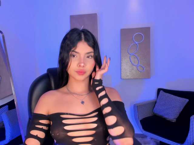 MiaLaurence